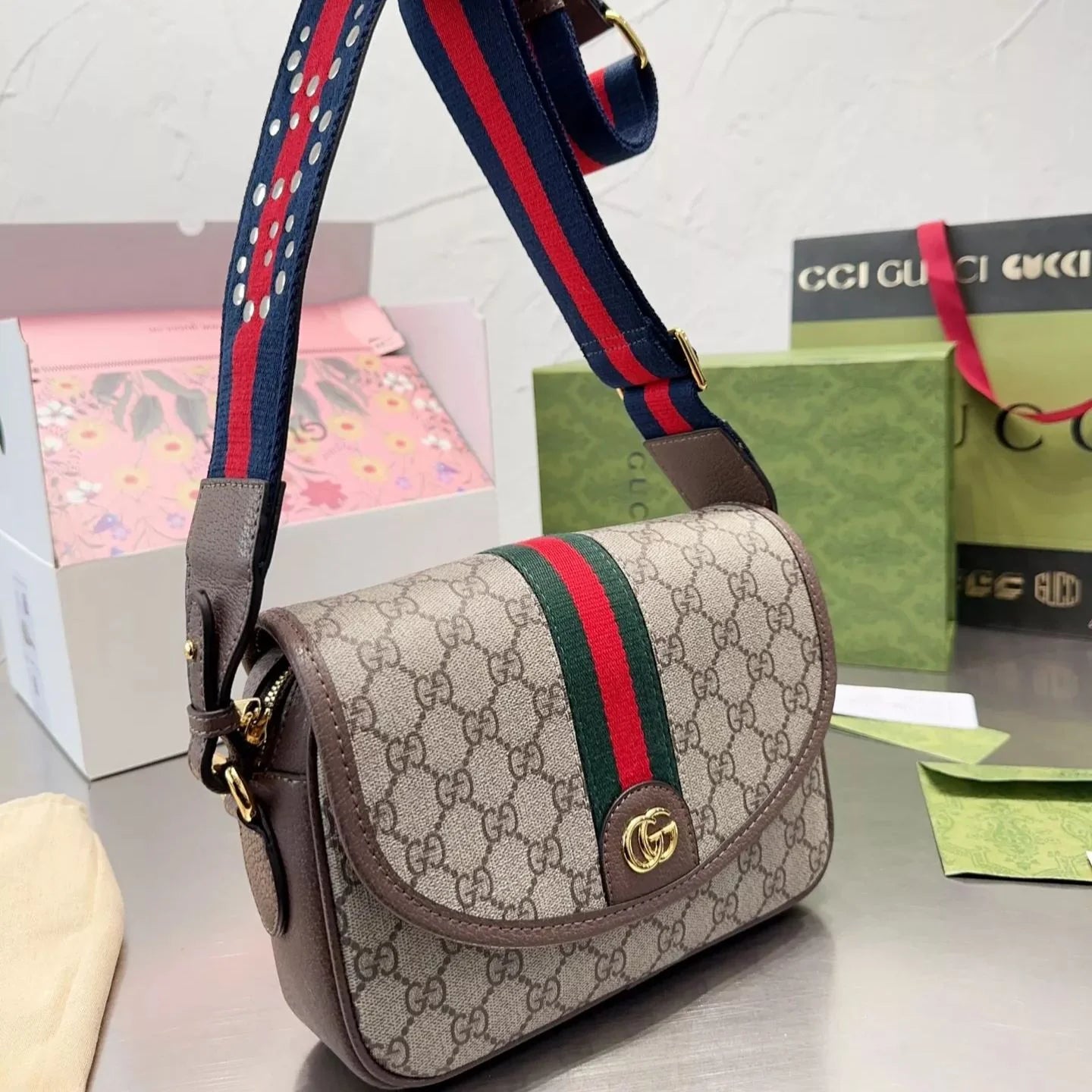 Exquisite+leather+bags-563