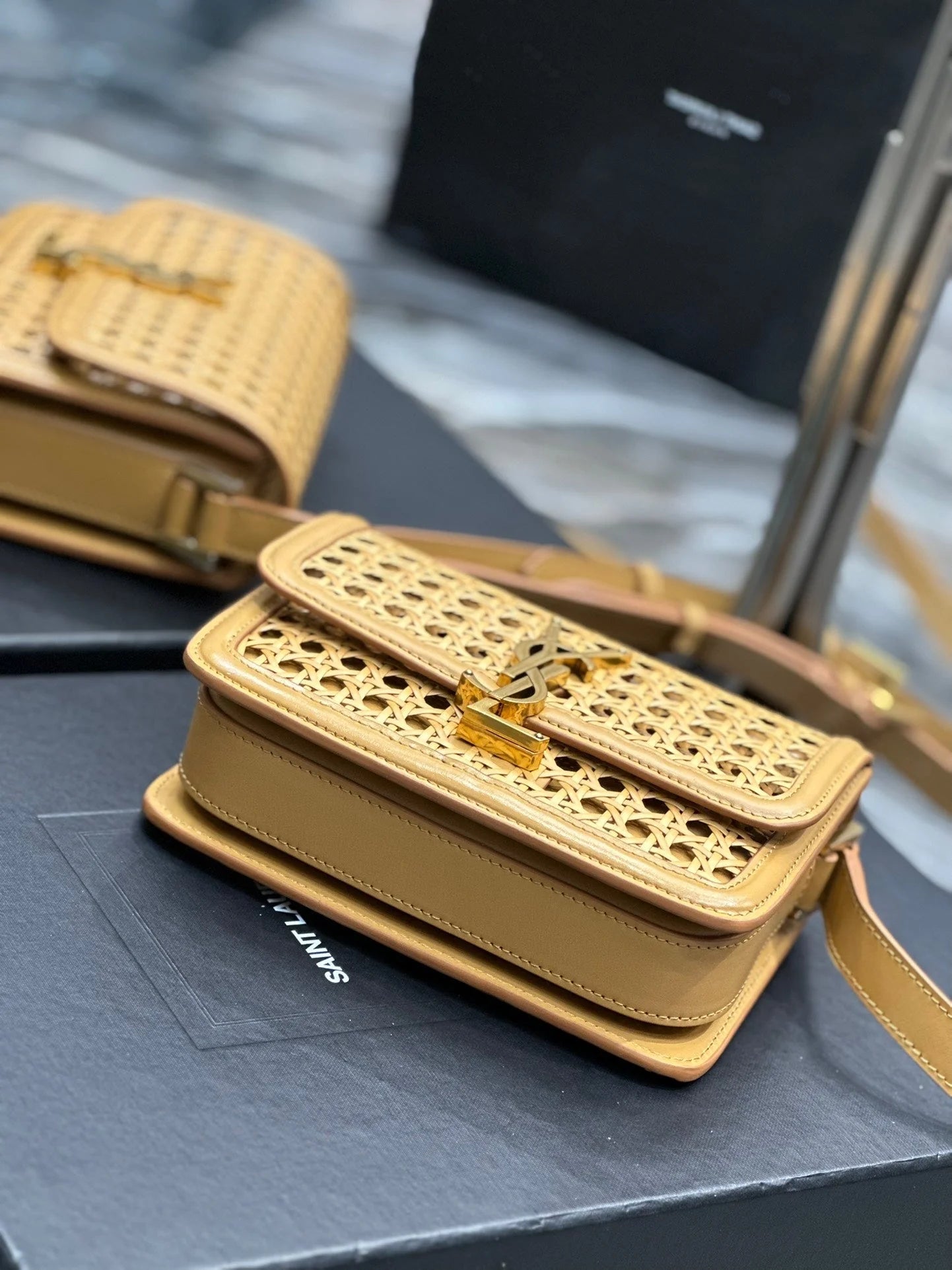 Exquisite+leather+bags-149