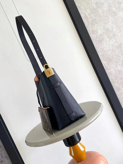 Exquisite+leather+bags-386