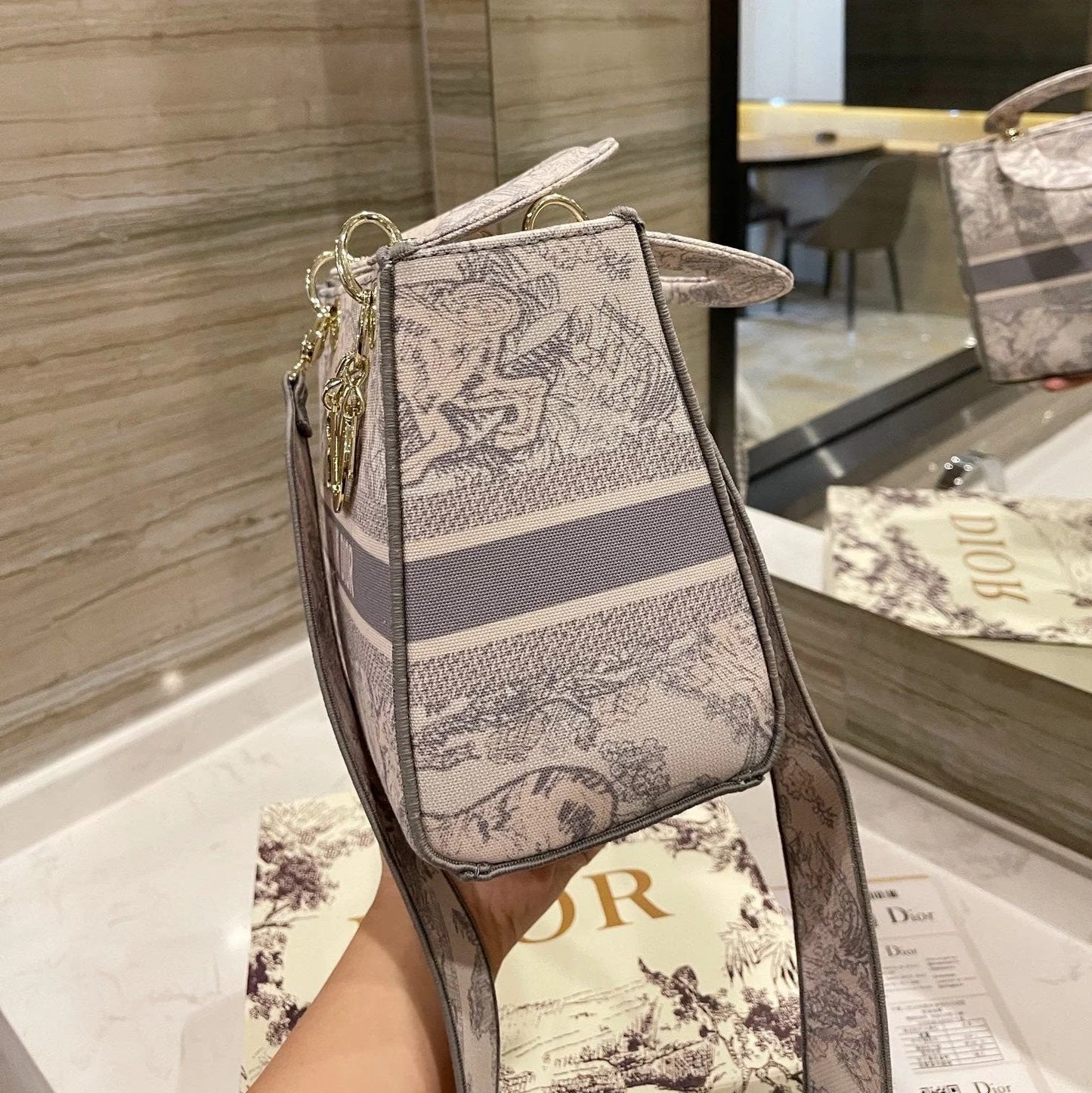 Exquisite+leather+bags-524