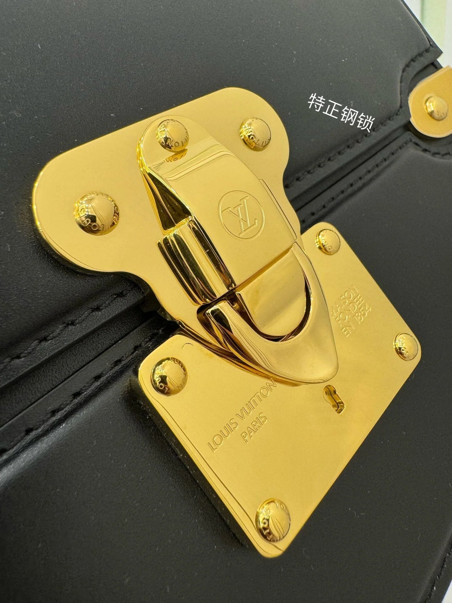 Exquisite+leather+bags-156