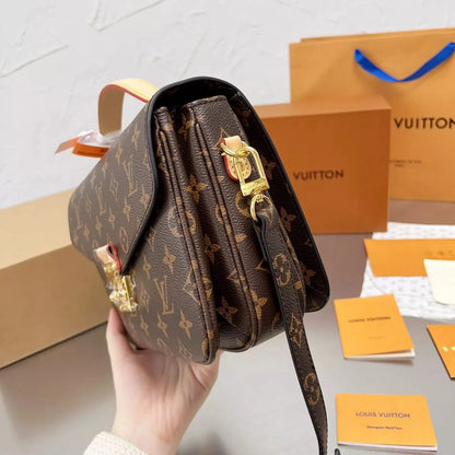 Exquisite+leather+bags-566