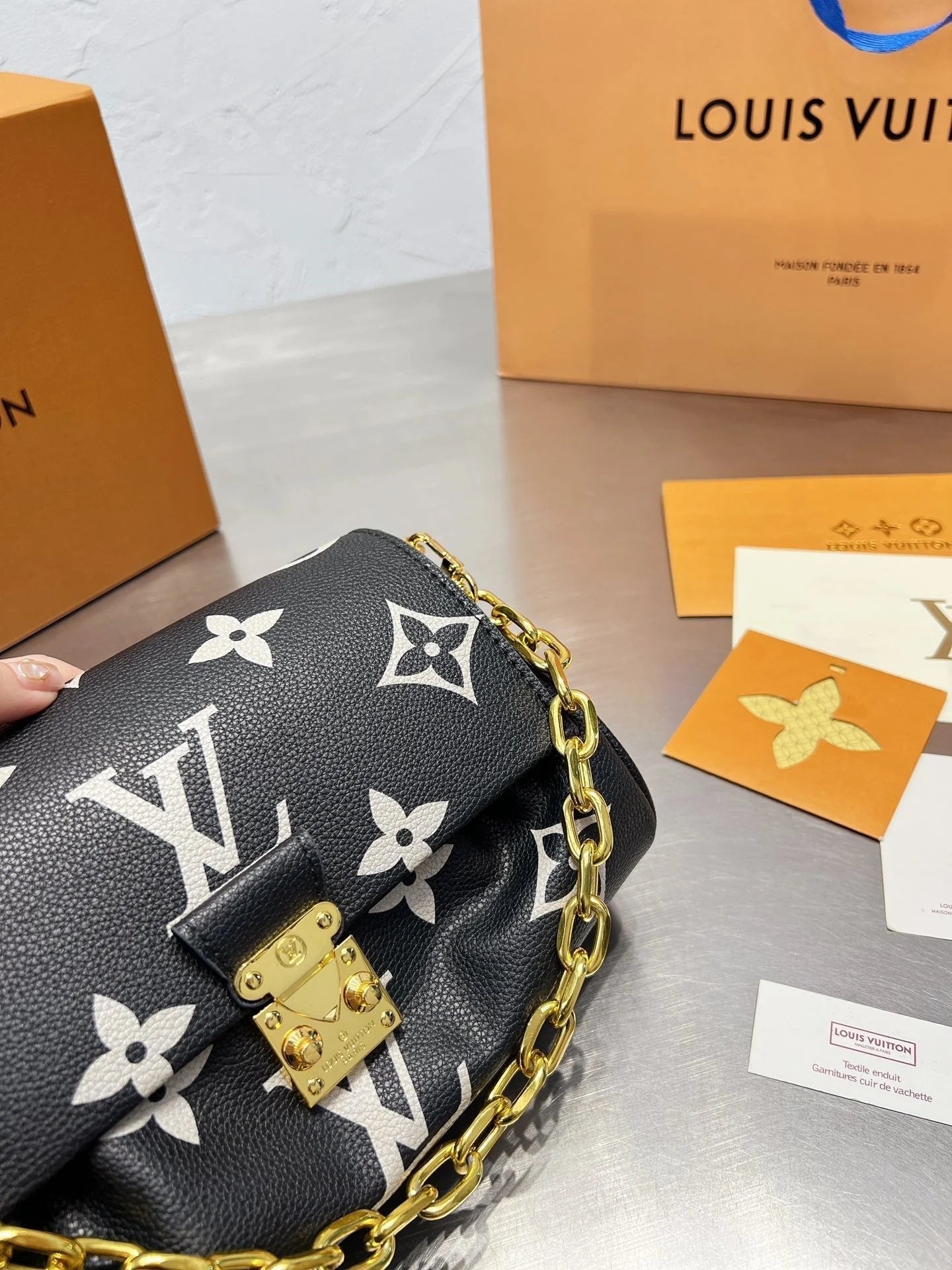 Exquisite+leather+bags-429