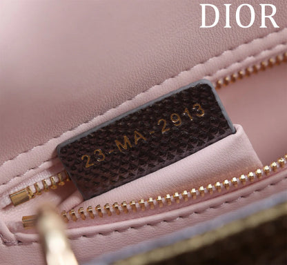 Exquisite+leather+bags-96