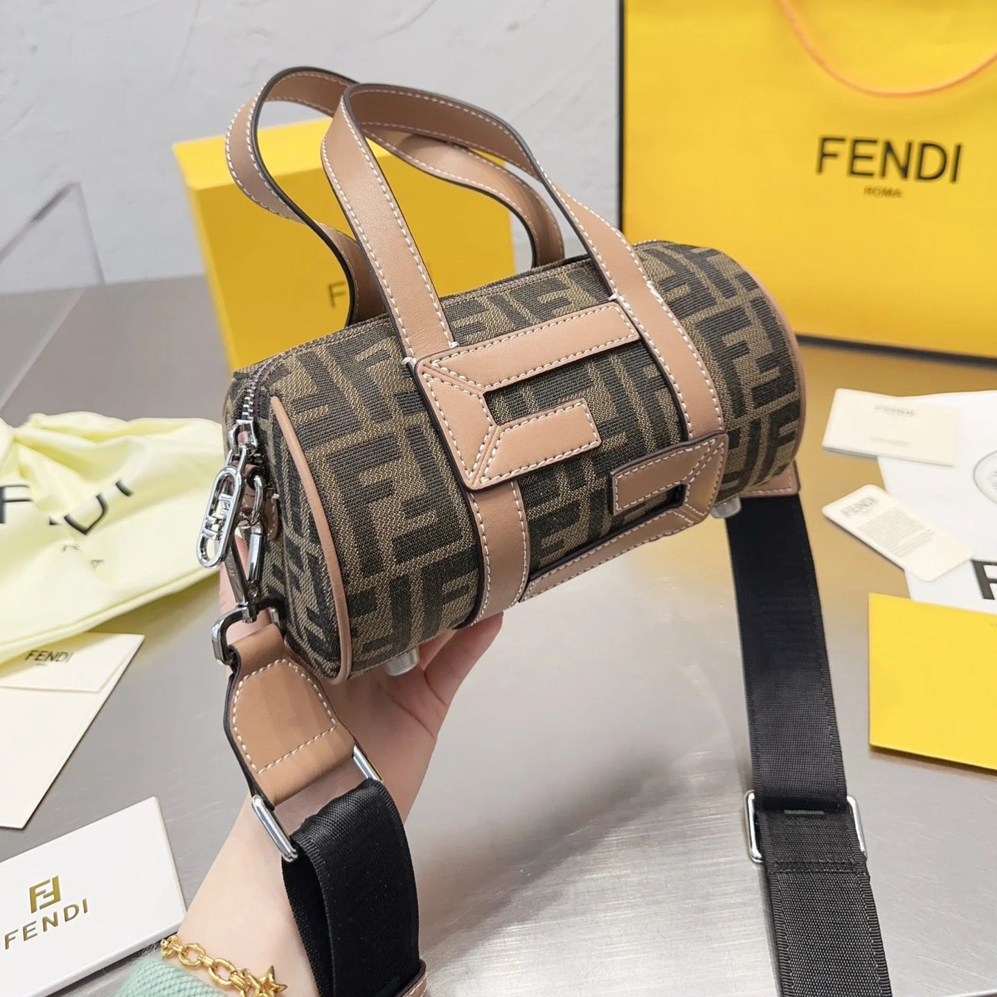 Exquisite+leather+bags-600