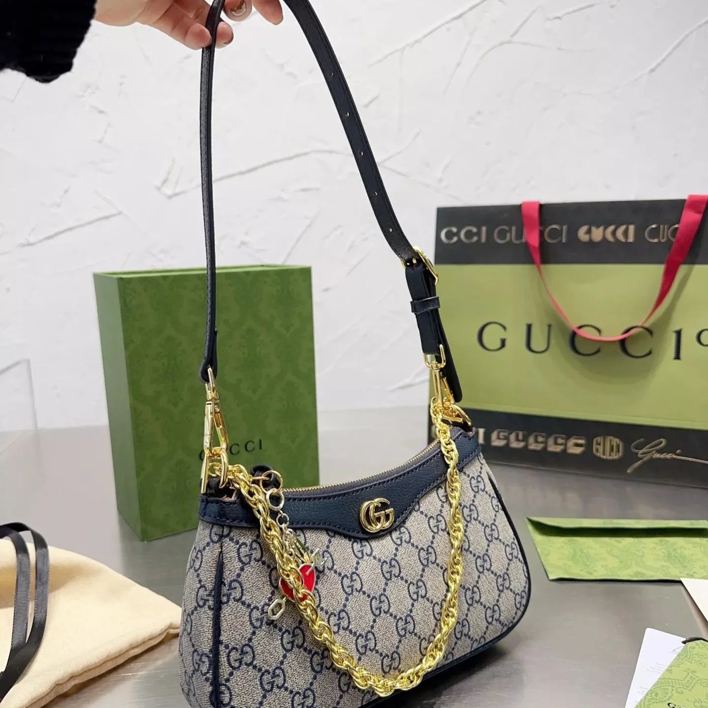 Exquisite+leather+bags-564