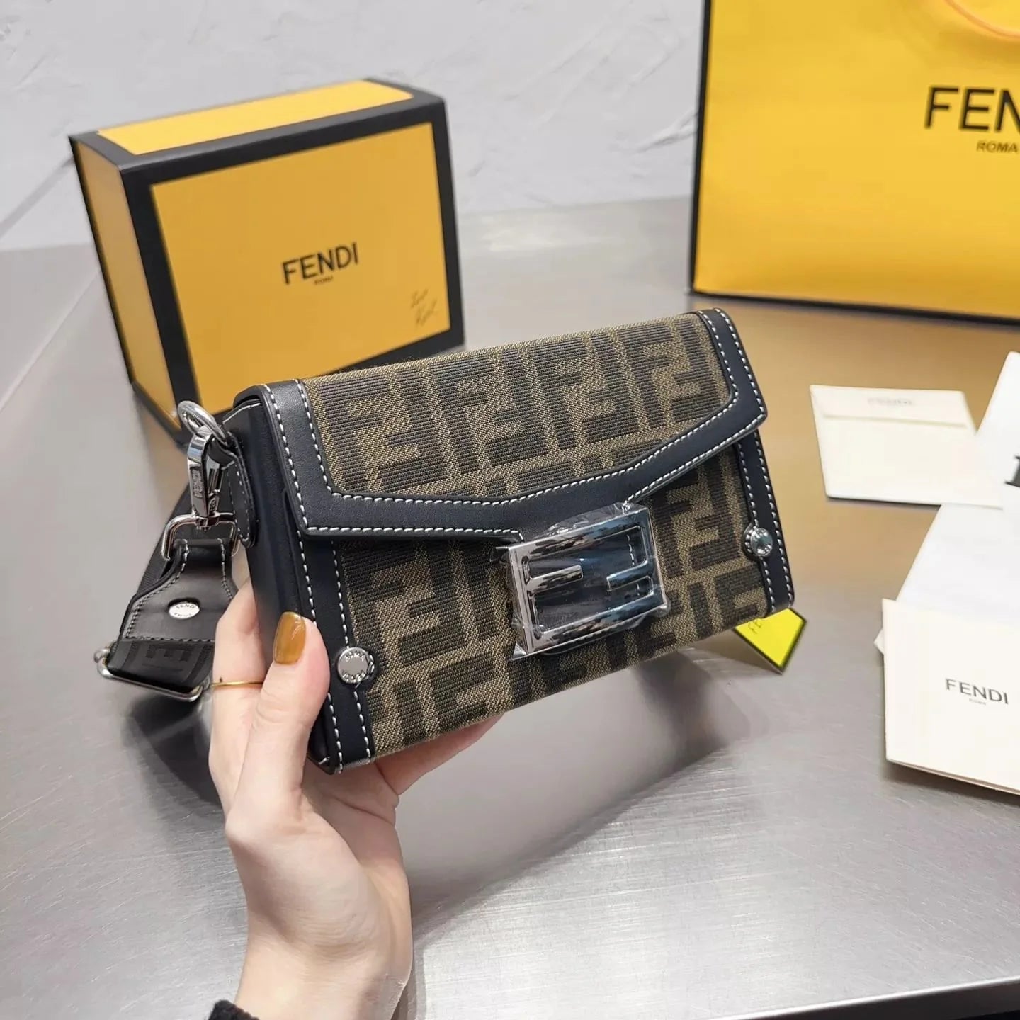 Exquisite+leather+bags-576