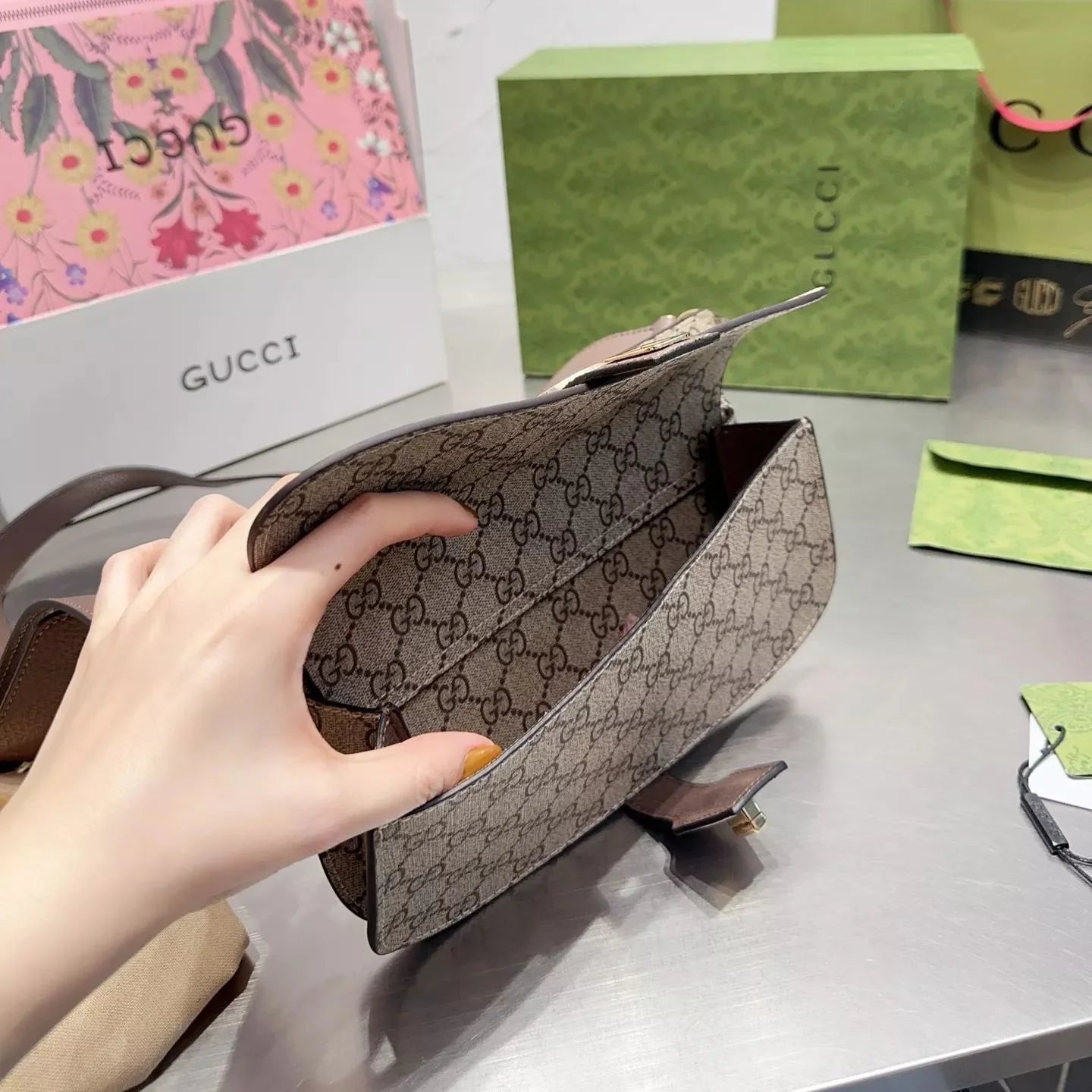 Exquisite+leather+bags-554