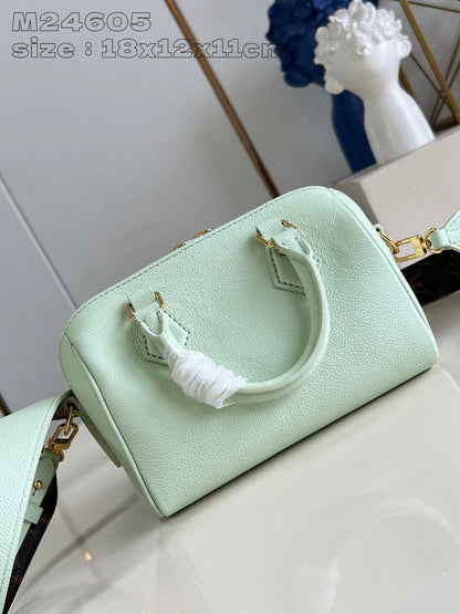 Exquisite+leather+bags-361