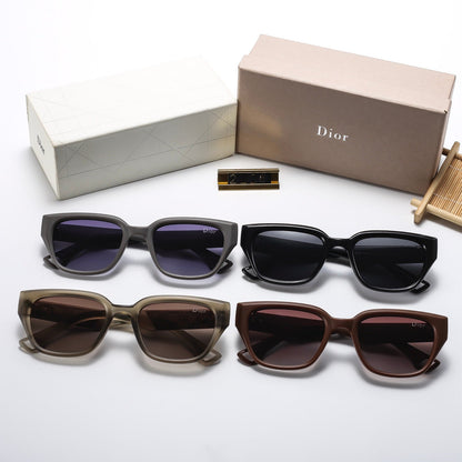 7 Colors Classic Trendy Sunglasses 2226