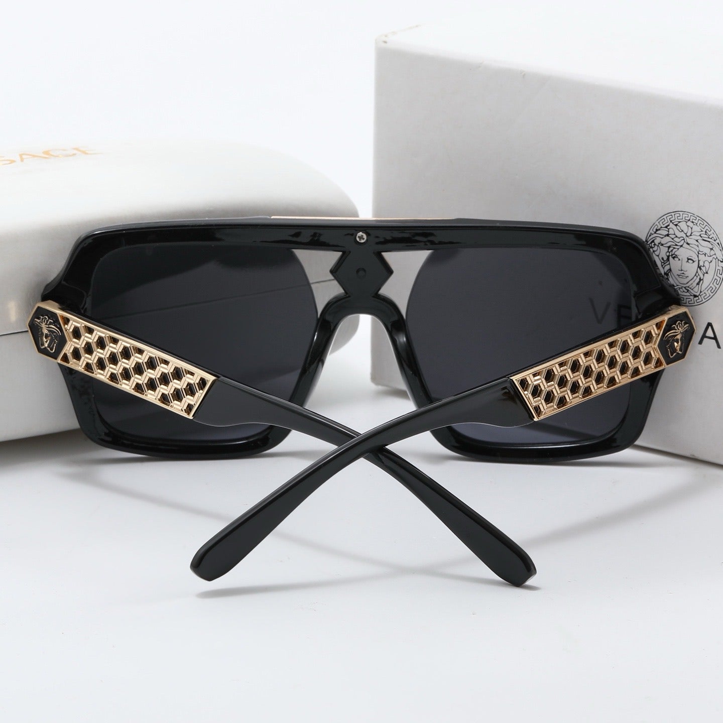 4 Colors High-End Fashion Sunglasses 4184