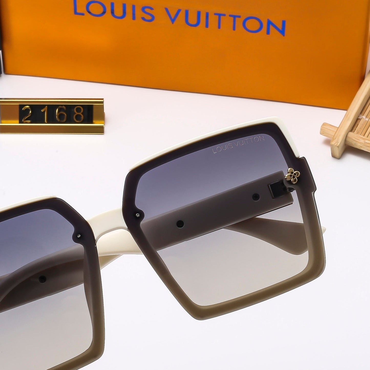 4 colors of fashionable and popular sunglasses  2168