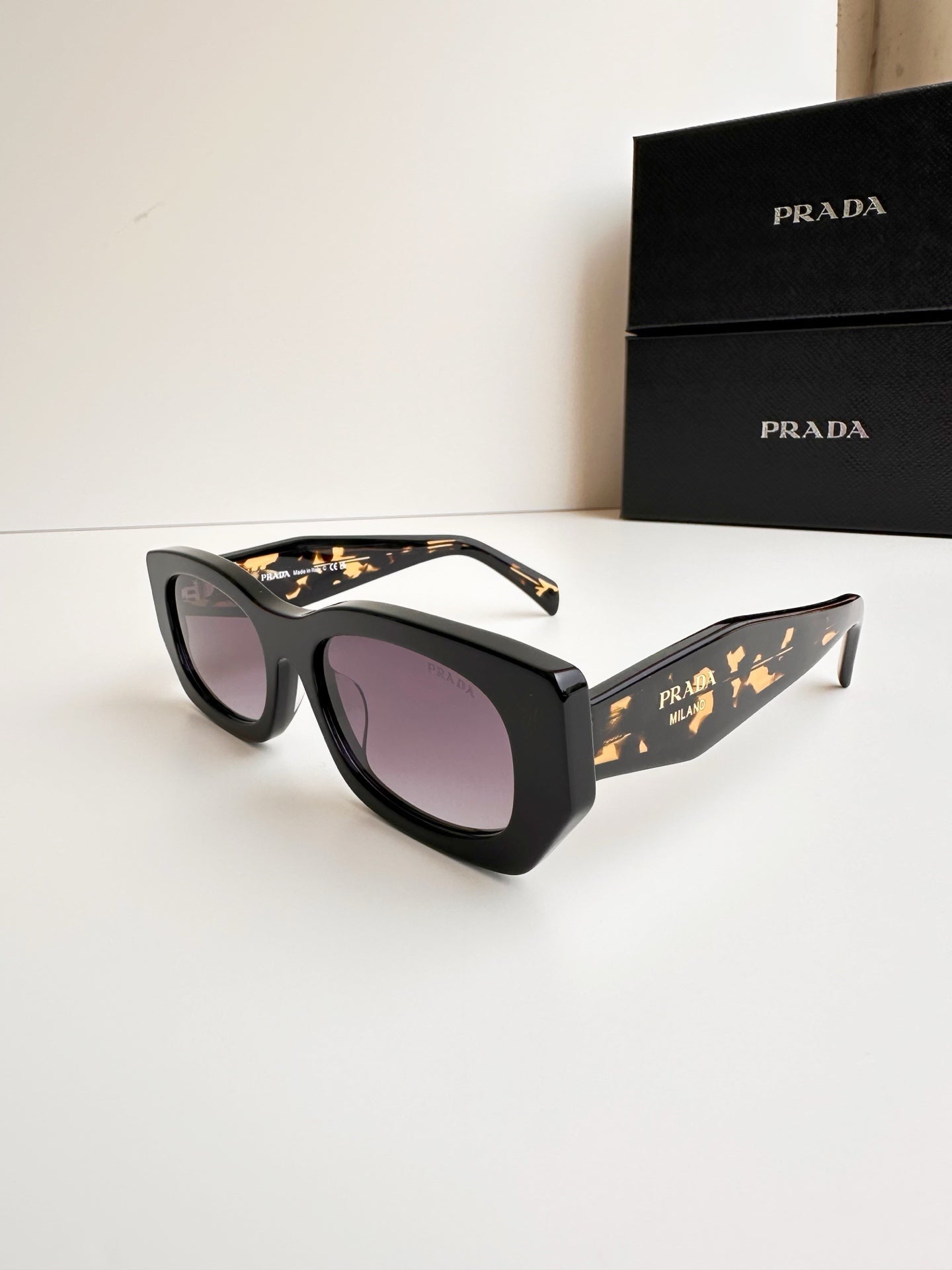 4 colors polygonal square frame sunglasses P00090