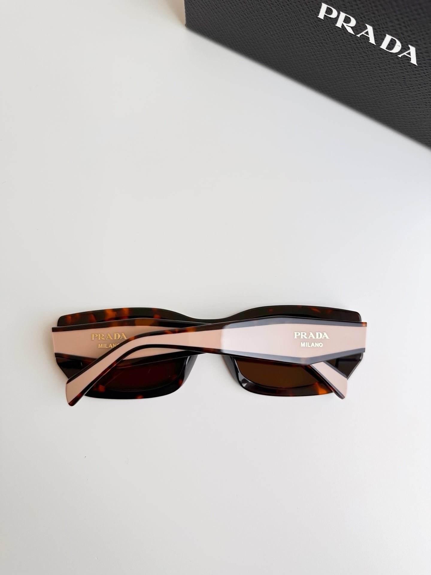 4 colors polygonal square frame sunglasses P00090