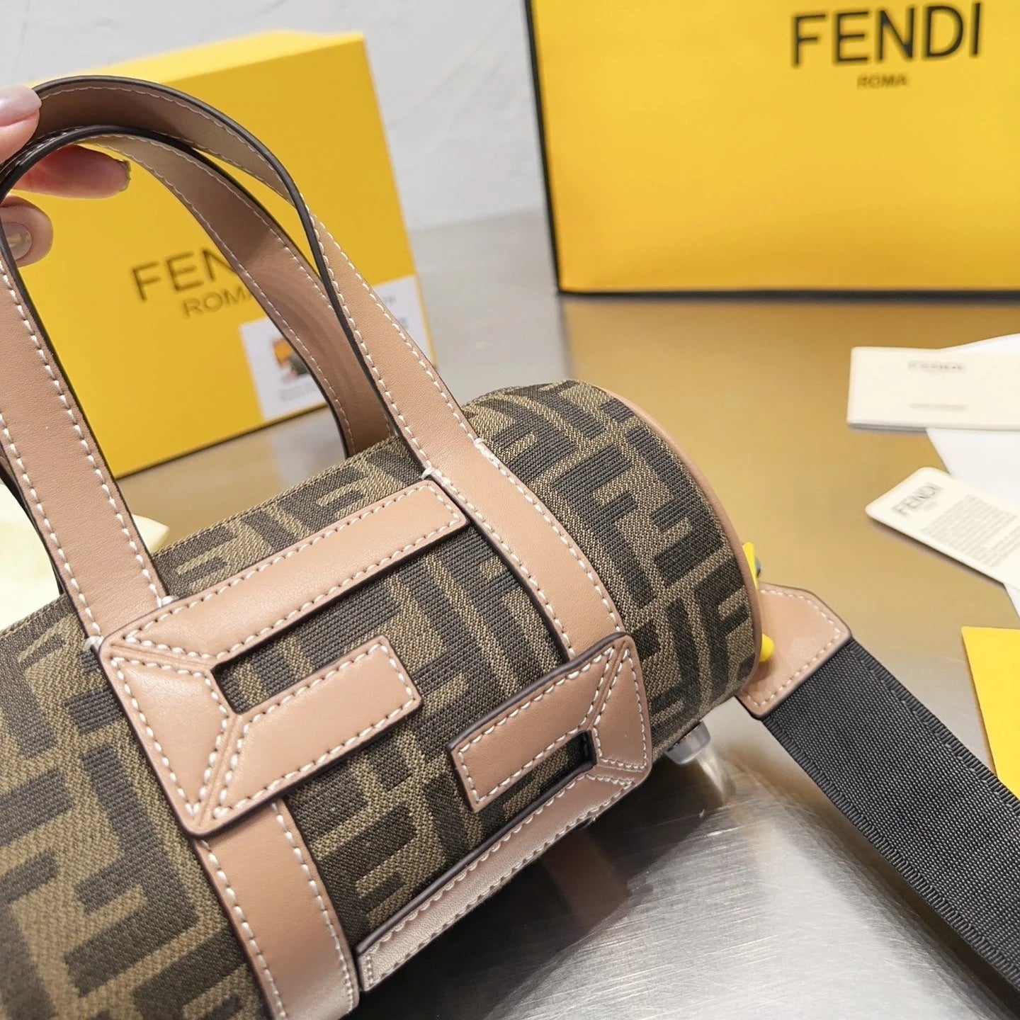 Exquisite+leather+bags-600