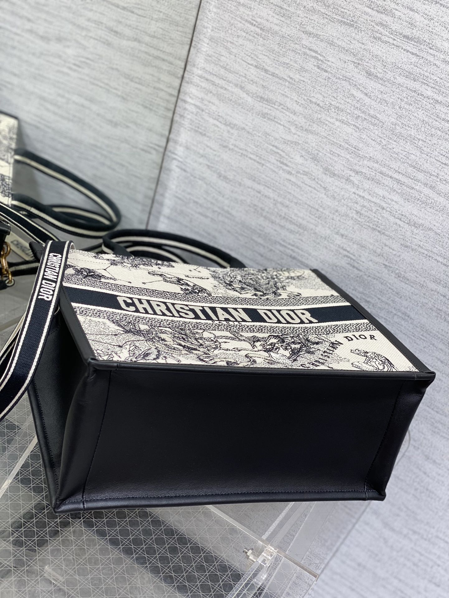 Exquisite+leather+bags-399