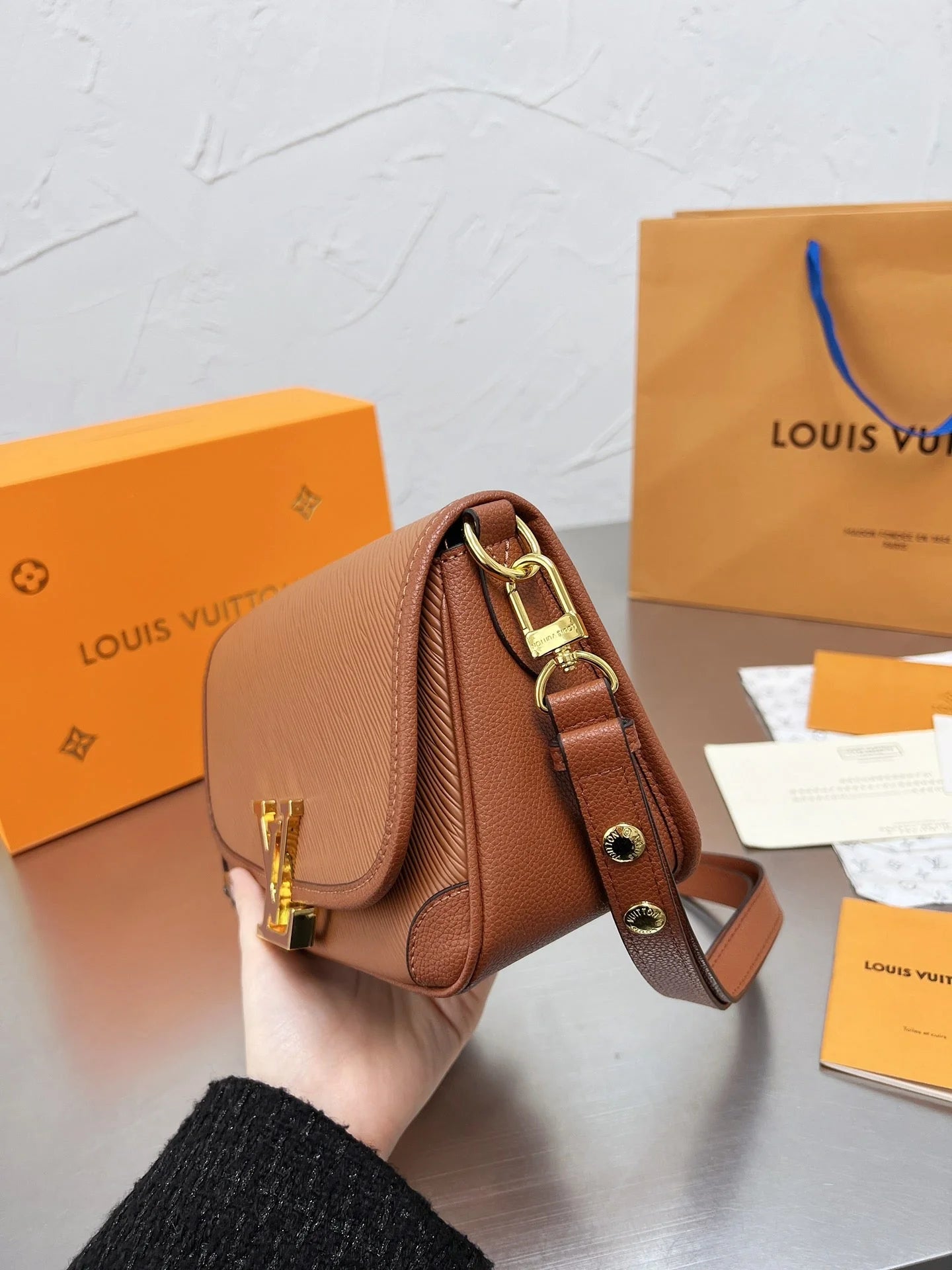 Exquisite+leather+bags-485