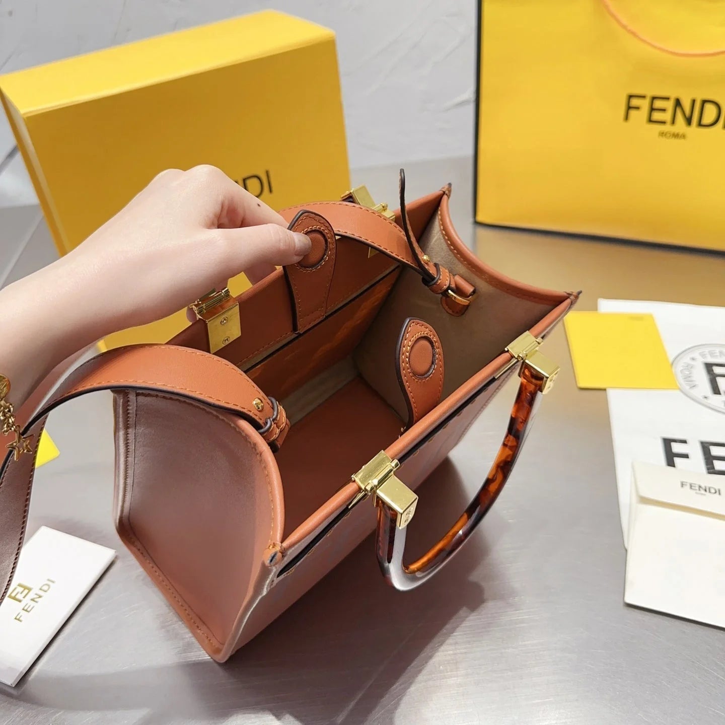 Exquisite+leather+bags-643