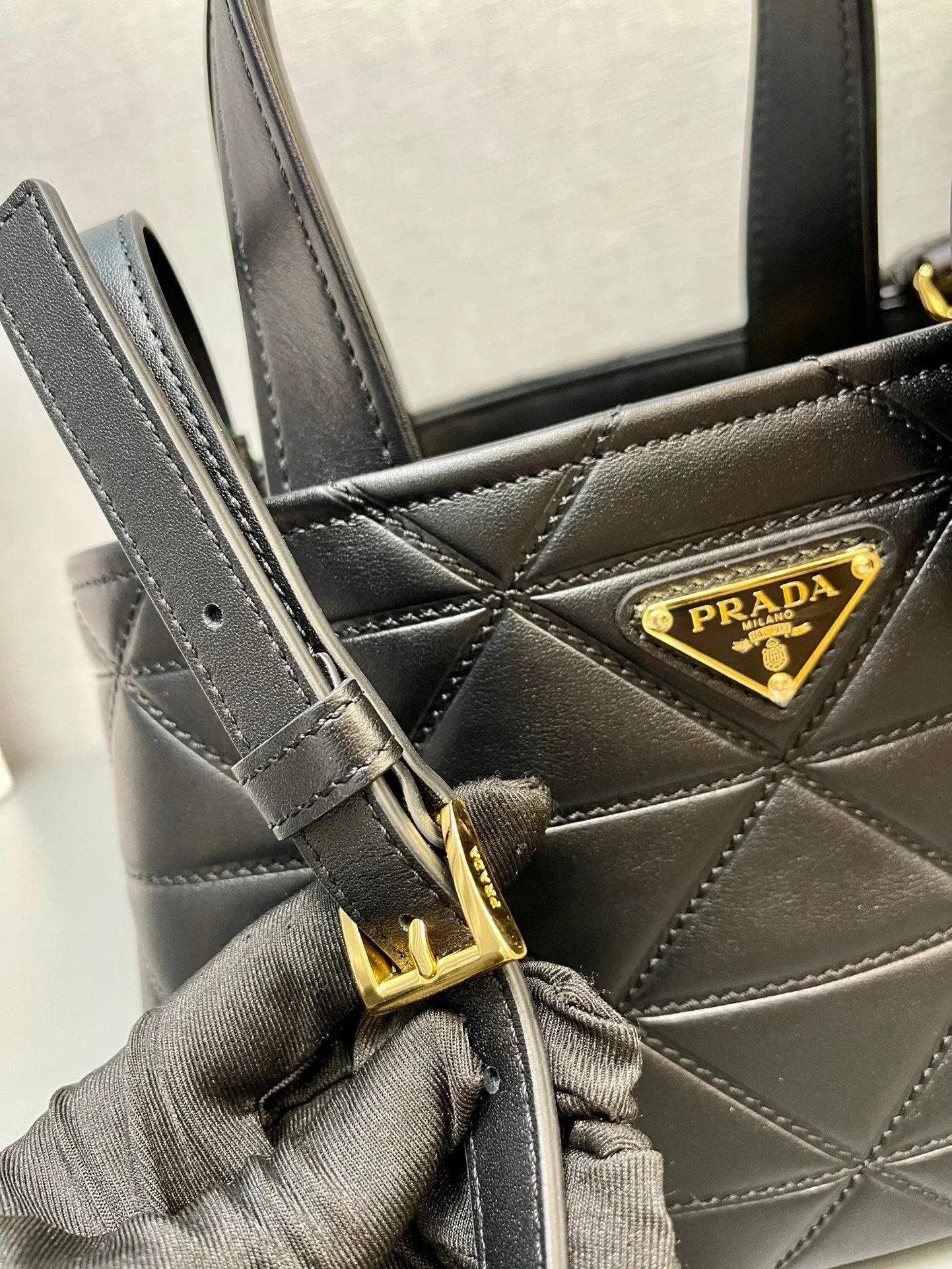 Exquisite+leather+bags-351