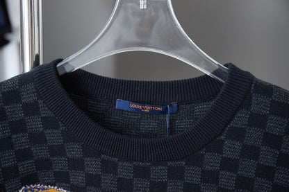 New fashionable patterned knitted T-shirt