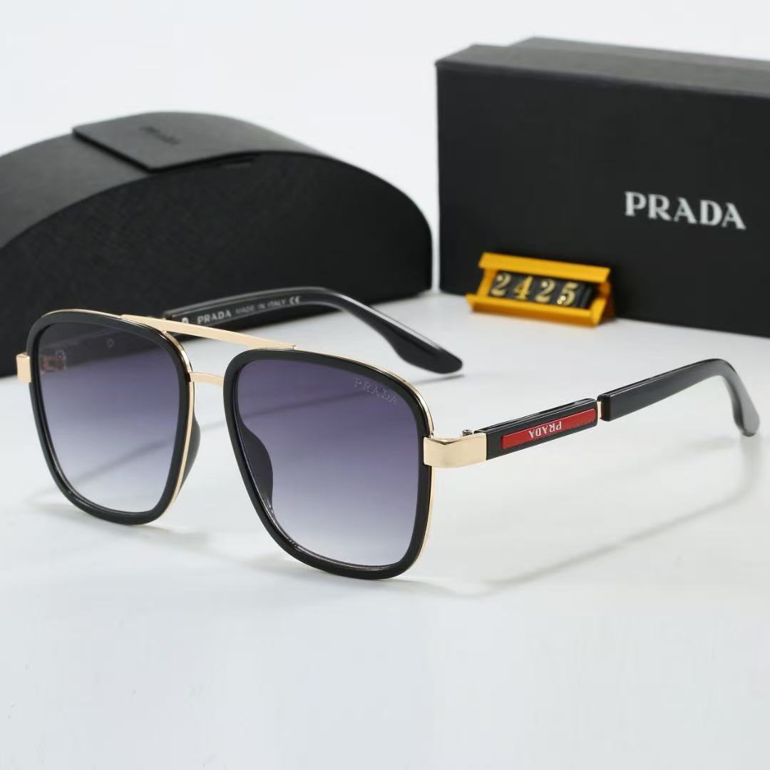 Stylish and versatile UV-protective sunglasses
