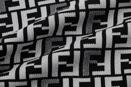 Short sleeved knitted t-shirt