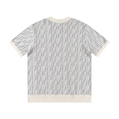 Short sleeved knitted t-shirt