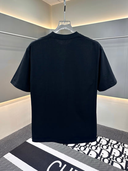 New high quality patch embroidery t-shirt
