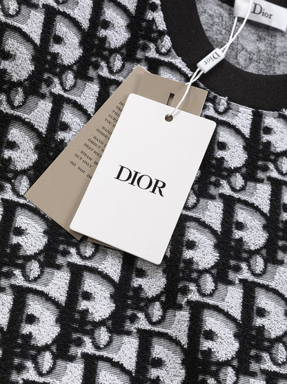 Full print jacquard technology t-shirt