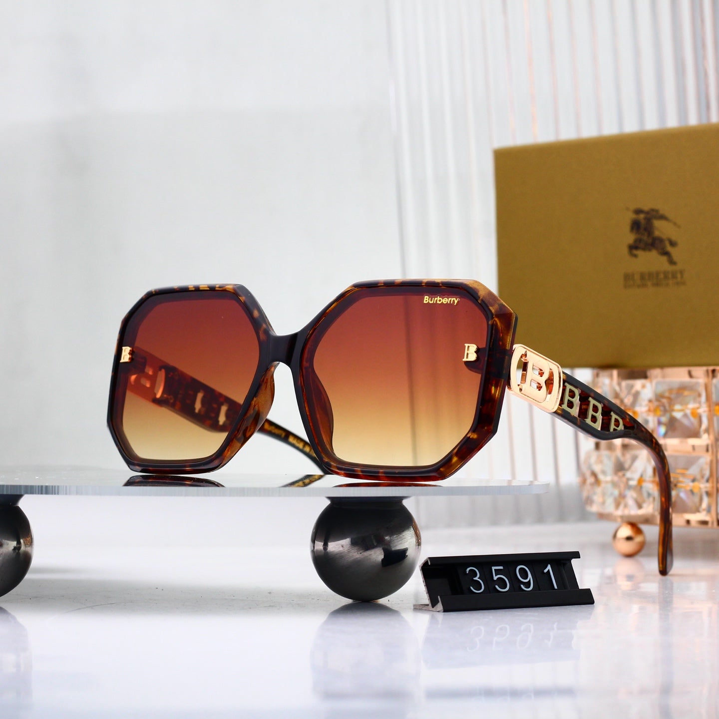 Full Frame Square Gradient Sunglasses