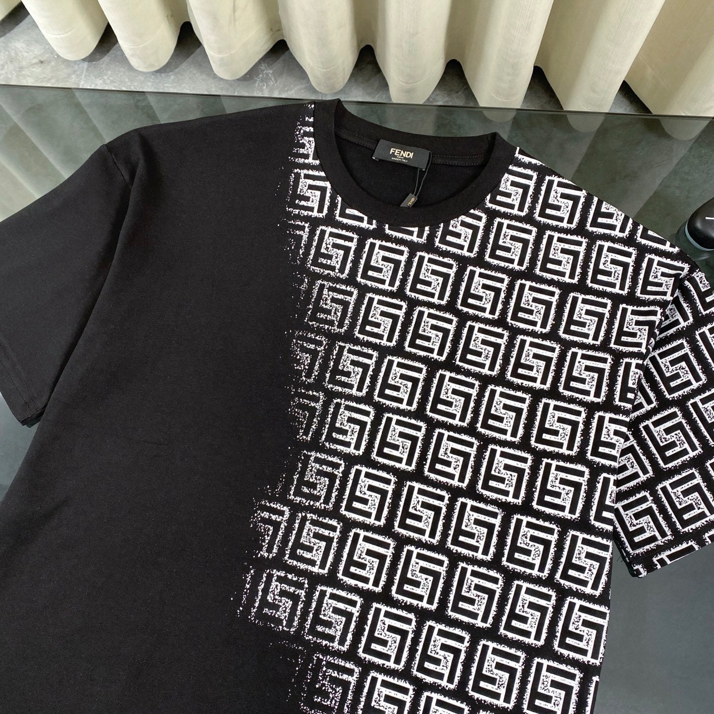 New gradient color t-shirt