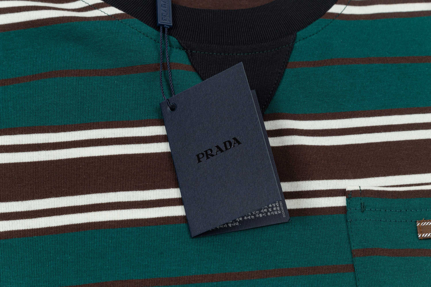 New contrasting striped embroidered T-shirt