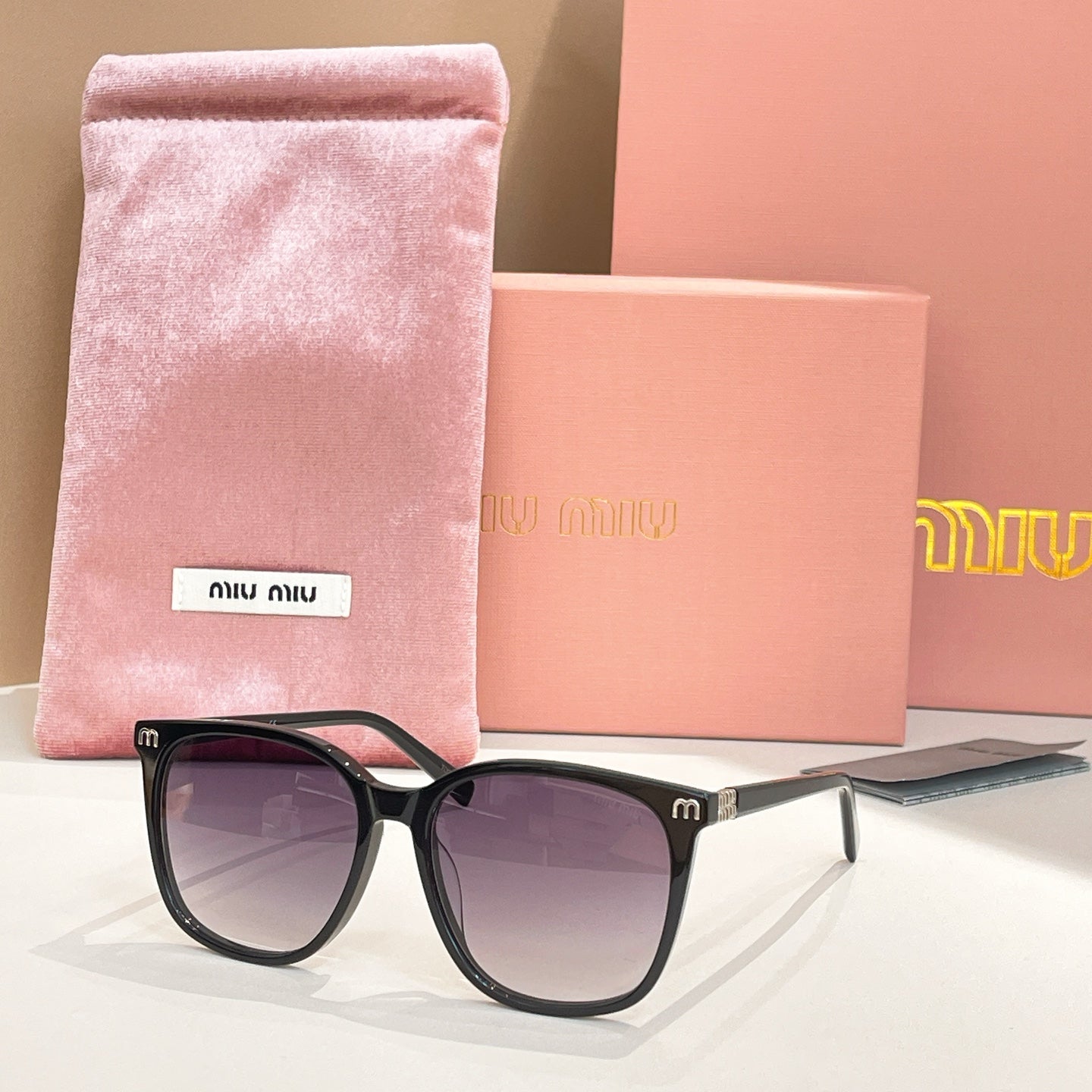 Full frame sunglasses