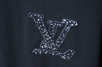 New embroidered cotton t-shirt