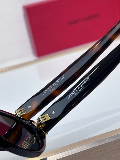 New Small Frame Cat-Eye Sunglasses