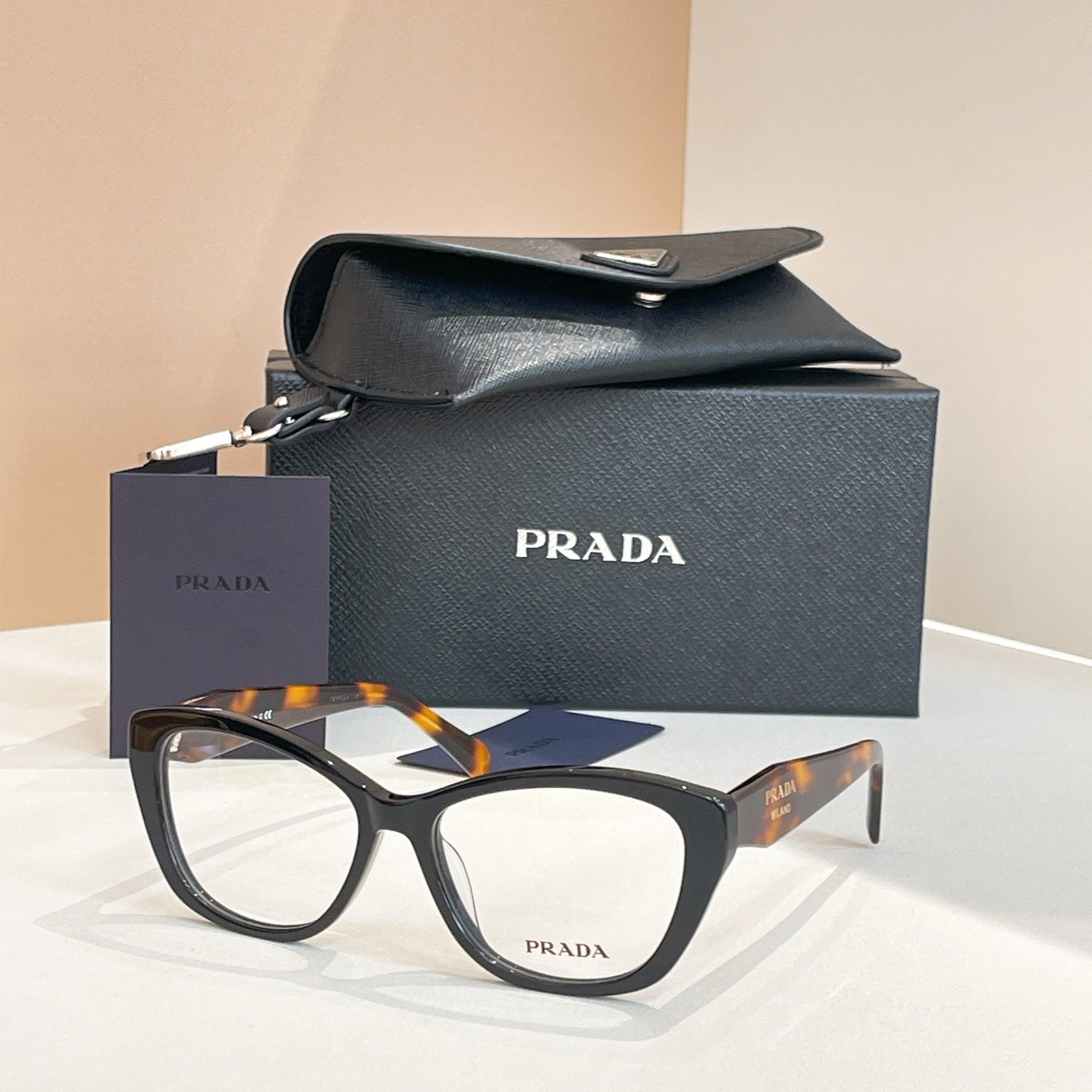 4-color cat-shaped full-frame sunglasses